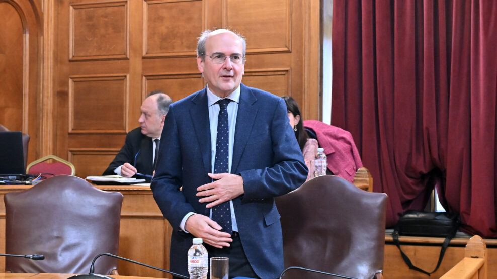 Χατζηδάκης: Οι 14 παρεμβάσεις για περιορισμό γραφειοκρατίας