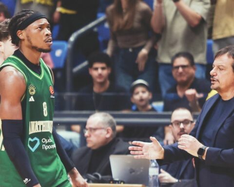 Δεν «κόλλησε» ο Χολμς