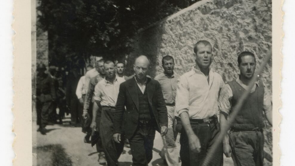 Κακλαμάνης για φωτογραφίες Καισαριανής