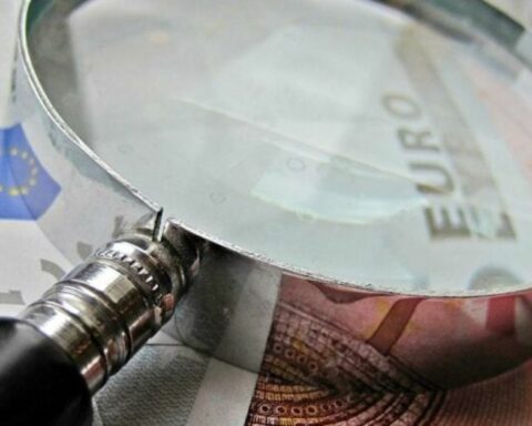 Κατώτατος μισθός