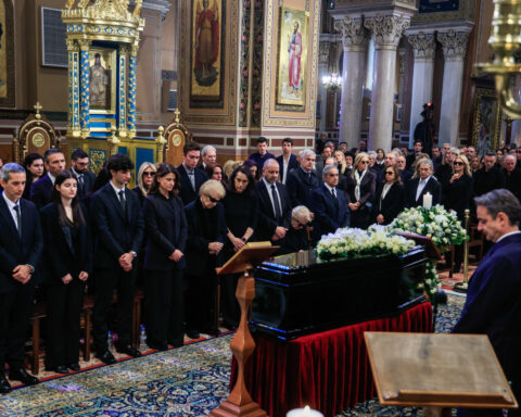 Η Ελλάδα αποχαιρετά τη μοναδική Μαρινέλλα