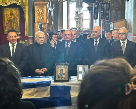 Τσιγκούνης