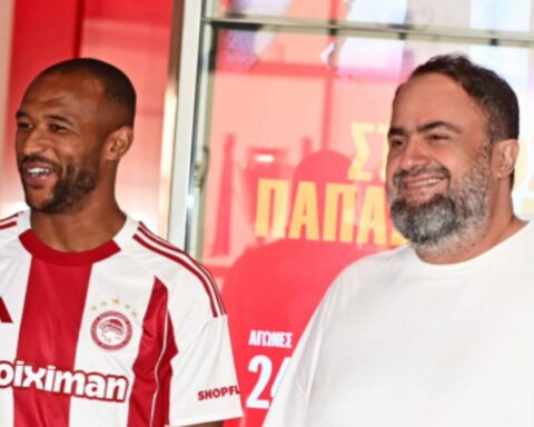 Ανανέωσε με Ολυμπιακό ο Ελ Κααμπί