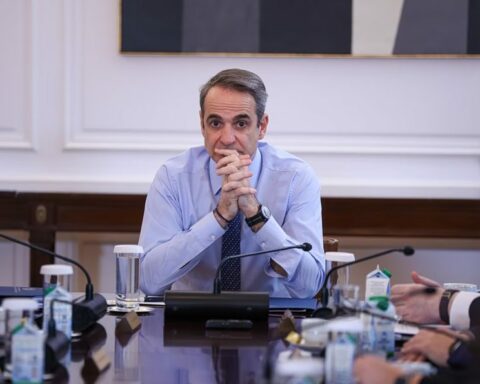 Μέγαρο Μαξίμου: Σύσκεψη υπό τον πρωθυπουργό