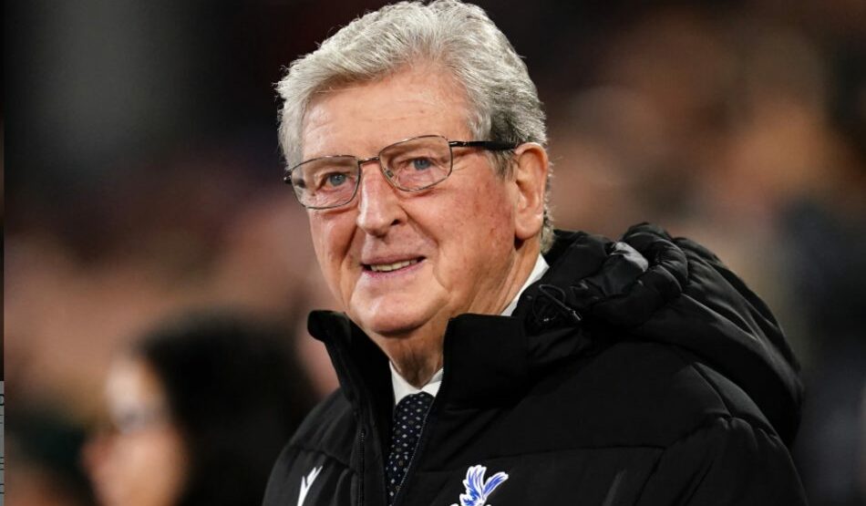 Ο Ρόι Χόντσον επιστρέφει στους πάγκους