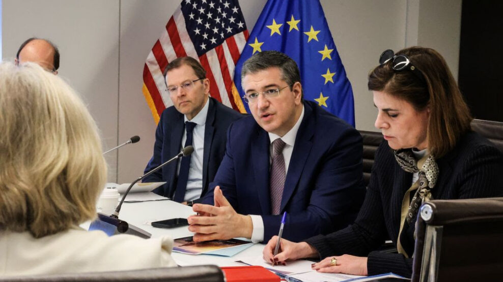 Τζιτζικώστας από Ουάσινγκτον: 