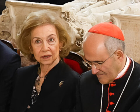 Eπέστρεψε η βασίλισσα Σοφία