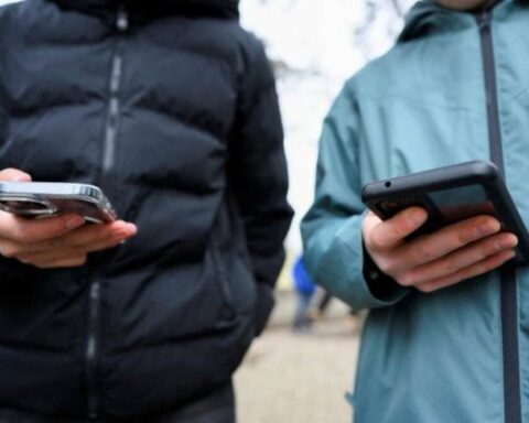 Βρετανία: «Όχι» των βουλευτών στην απαγόρευση των social media