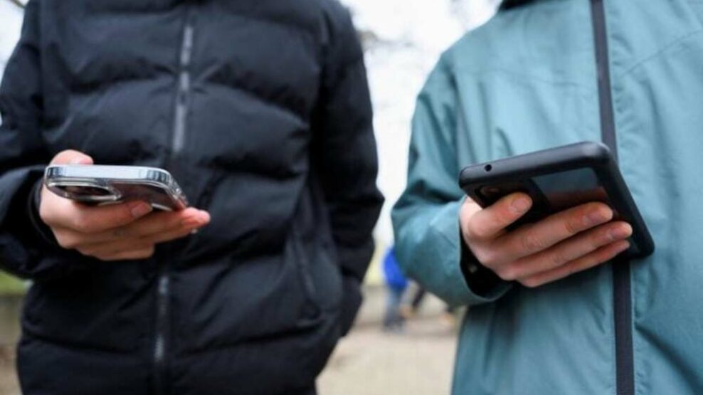 Βρετανία: «Όχι» των βουλευτών στην απαγόρευση των social media