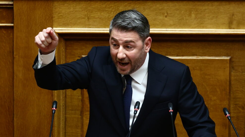 Καταγγελίες Ανδρουλάκη στη Βουλή για ρουσφέτια και «παρωδία διαφάνειας»