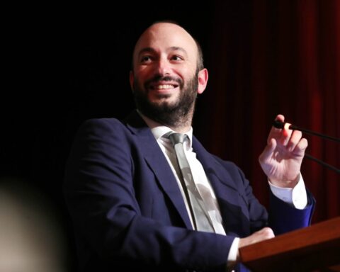 ΔΗΜΑΡΧΟΣ ΛΥΚΟΒΡΥΣΗΣ ΠΕΥΚΗΣ