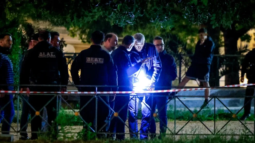 Μυστήριο δολοφονία 25χρονου