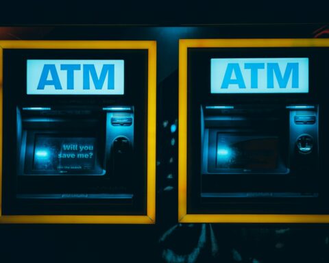 Νέα ρομπότ τεχνητής νοημοσύνης θα μπορούσαν να αδειάσουν τα ΑΤΜ της χώρας