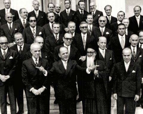 τα σκάνδαλα της χούντας