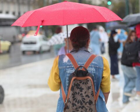 Φθινοπωρινός ο καιρός την Πρωτομαγιά