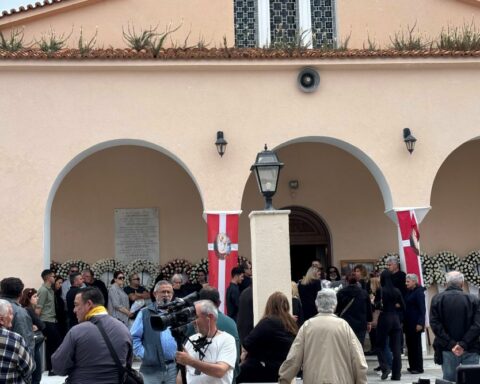 19χρονη Κεφαλονιά κηδεία