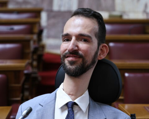 Στέλιος Κυμπουρόπουλος