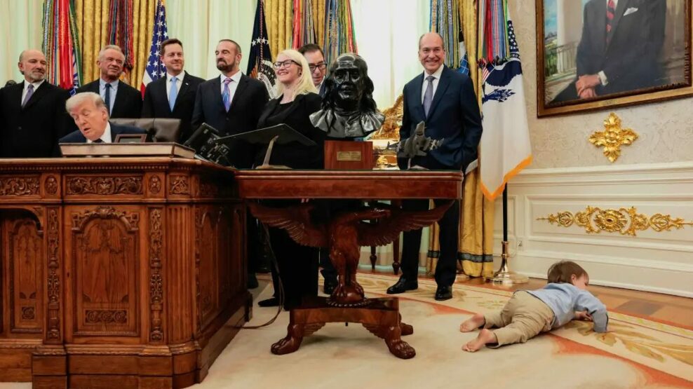 Λευκός Οίκος: Μπόμπιρας 2 ετών