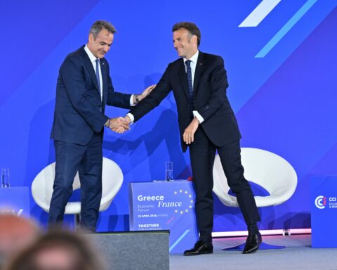 Μακρόν σε Μητσοτάκη από το Ελληνογαλικό Επιχειρηματικό Forum