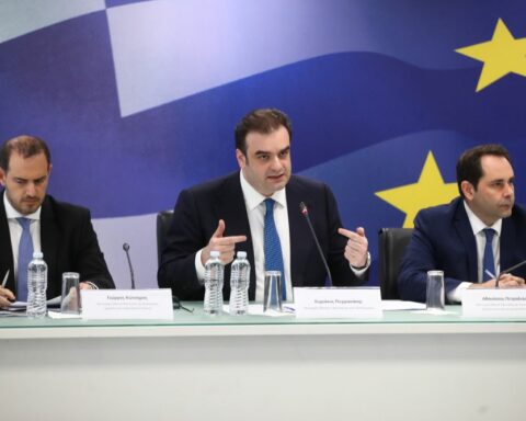 Νέα μέτρα στήριξης: