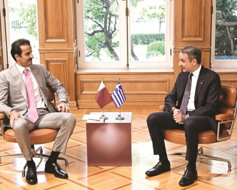 ΚΥΡΙΑΚΟΣ ΜΗΤΣΟΤΑΚΗ ΕΜΙΡΗσ ΤΟΥ ΚΑΤΑΡ ΣΕΪΧΗ TAMIM BIN HAMAD AL-THANI