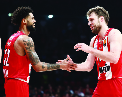 Πρώτος και καλύτερος ο Ολυμπιακός