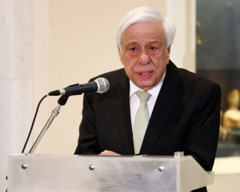 Παυλόπουλος για υποκλοπές: Καίριο πλήγμα στην καρδιά του Κράτους Δικαίου