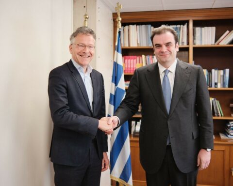 Ντάισελμπλουμ σε Πιερρακάκη