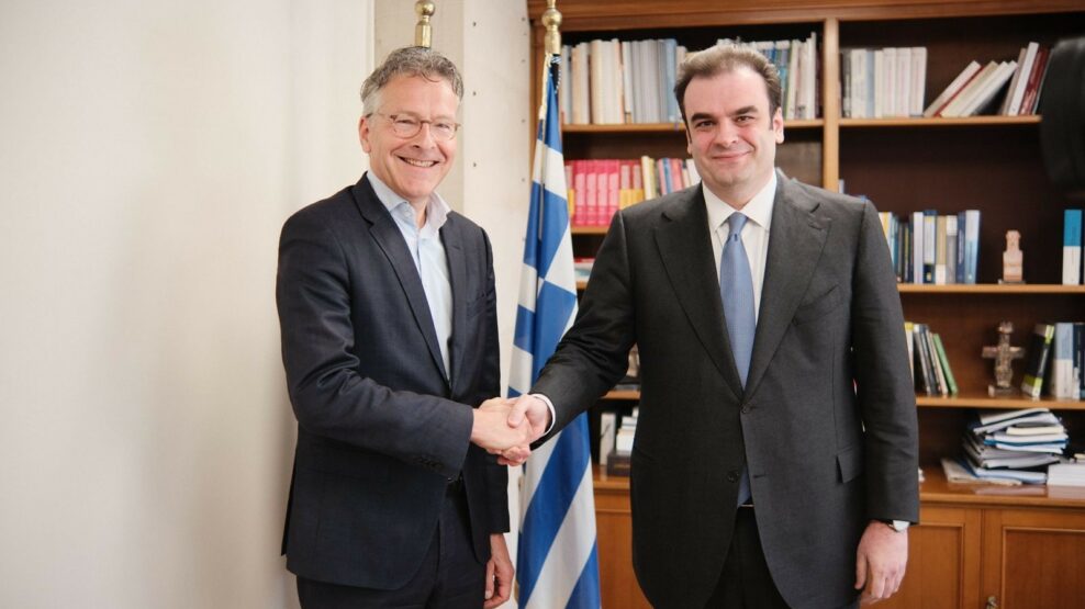 Ντάισελμπλουμ σε Πιερρακάκη