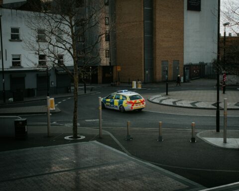 Συναγωγές στο Ηνωμένο Βασίλειο «δέχθηκαν επίθεση από πράκτορες του Ιράν»