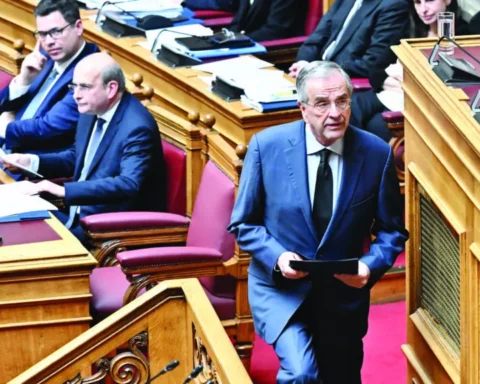 Έχει «δούρειους ίππους» εντός της ΝΔ ο Σαμαράς;