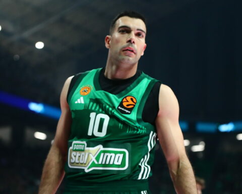 Παναθηναϊκός: Νοκ-άουτ ο Σλούκας