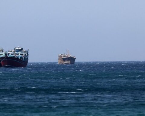 Ιράν και Ομάν συντάσσουν πρωτόκολλο ναυσιπλοΐας