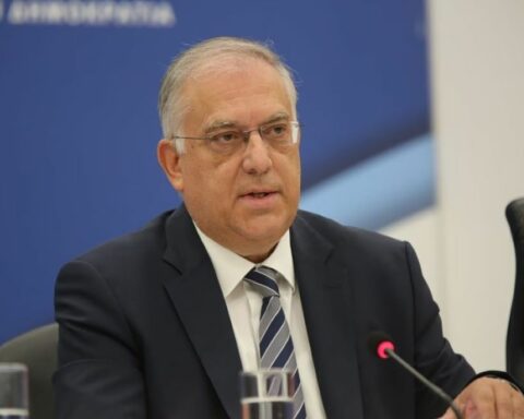 Τριπλή «ασπίδα» για τον καταναλωτή