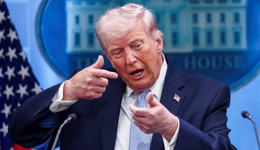 Νέα επίθεση Τραμπ