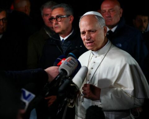 Πάπας Λέων: Απαράδεκτη η απειλή Τραμπ