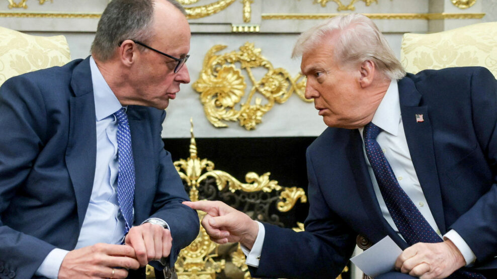 Νέα επίθεση Τραμπ σε Μερτς