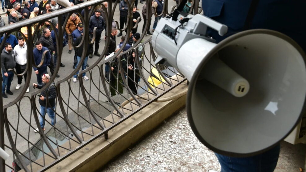 Πανελλαδική απεργία την Τετάρτη στο δημόσιο
