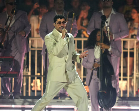 Ο Bad Bunny ξεκινά από τη Βαρκελώνη