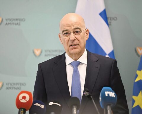 Δένδια