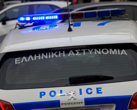Άνω Λιόσια επίθεση Ρομά σε αστυνομικούς