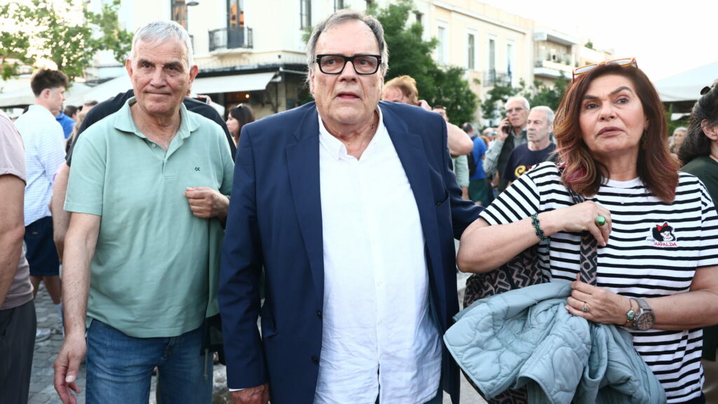 Ποιοι δίνουν το
