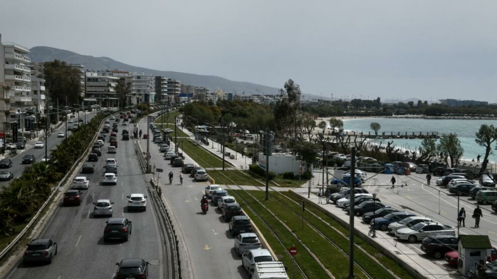 Έντονη οσμή στα Νότια Προάστια: Από πού προήλθε – Τι λέει ο Σαρηγιάννης