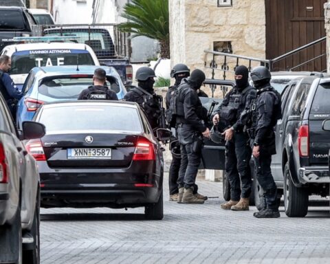 Σφίγγει ο κλοιός γύρω από την οικογενειακή «μαφία» της Κρήτης