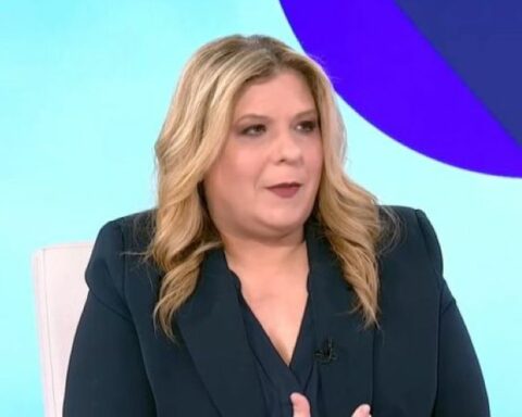 Μαρία Συρεγγέλα: