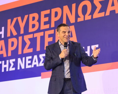 Ο Τσίπρας δημοσίευσε γκάλοπ για το νέο κόμμα
