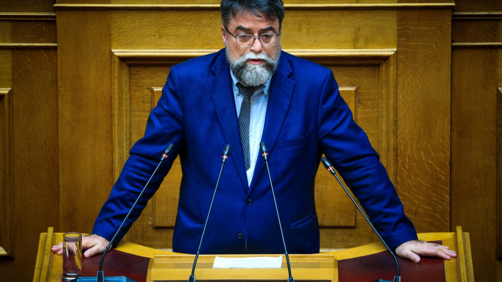 Βασίλης Οικονόμου