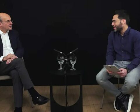 Χατζηδάκης στο Black Box