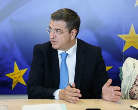 Τζιτζικώστας