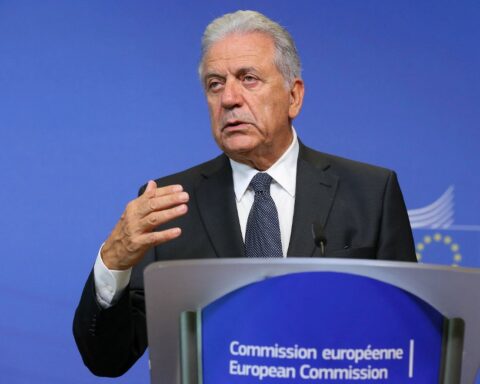 Κομισιόν για Αβραμόπουλο